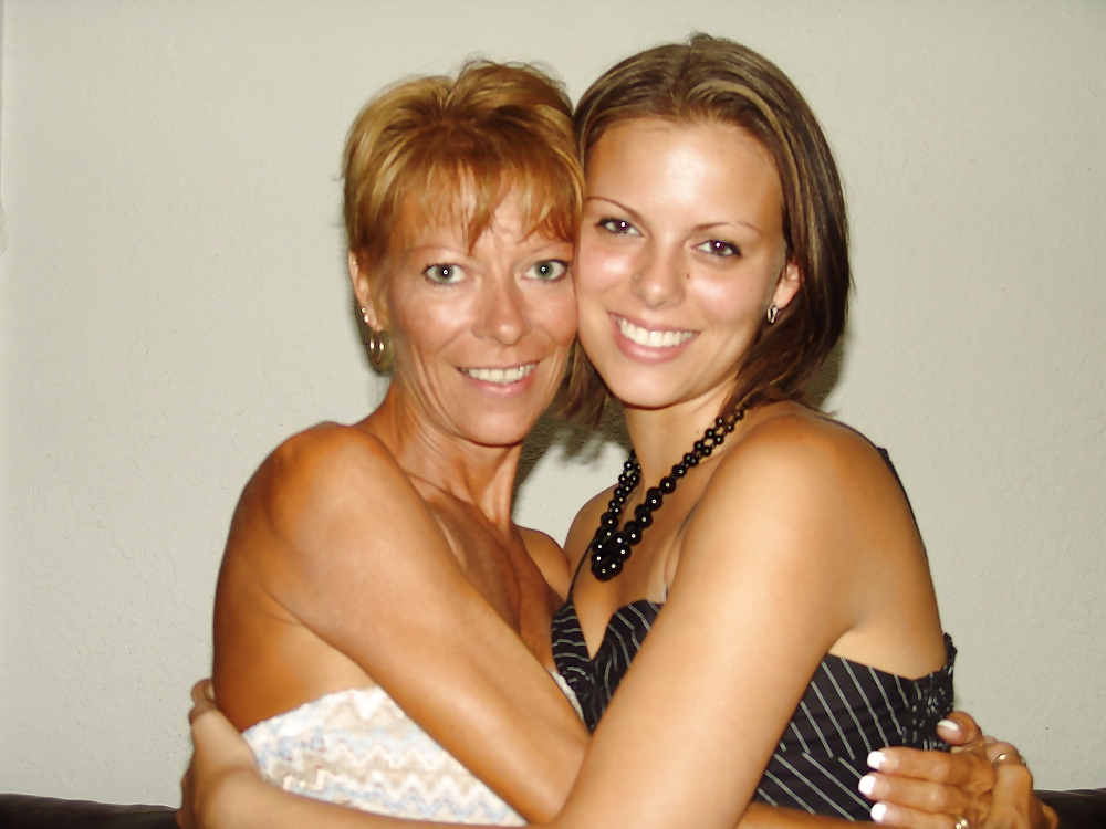 Mom and daughter's friend pics #5017702