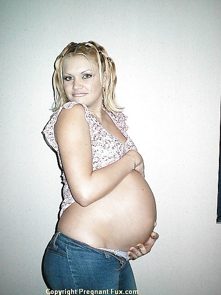 Hot giovane incinta
 #669325