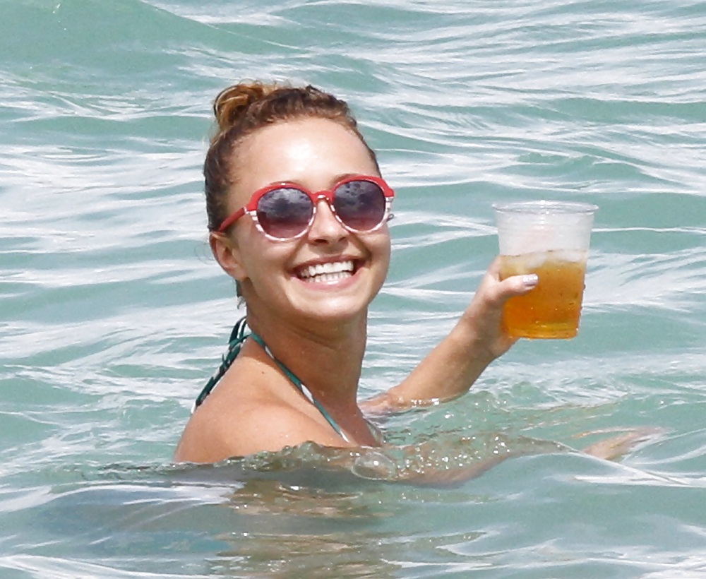 Hayden Panettiere Wearing a Bikini at Hollywood Beach #21286588