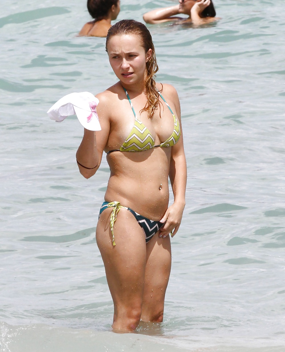 Hayden panettiere che indossa un bikini alla spiaggia di Hollywood
 #21286748