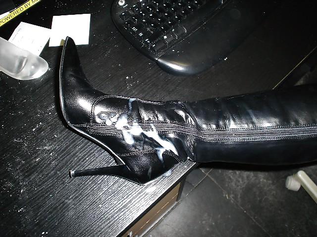 Cum on boots #3704357