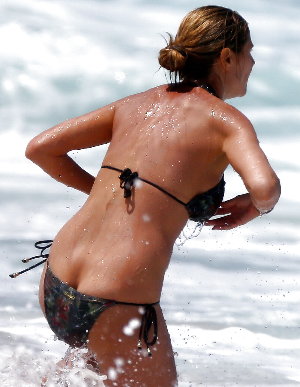 Heidi Klum Bikini Slip Pincement #19980217
