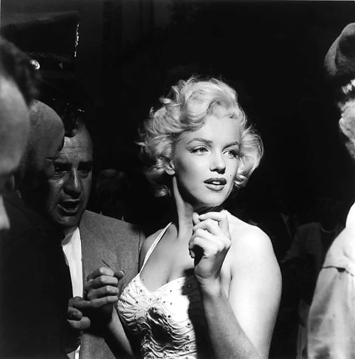 Marilyn Monroe Sultry Set  #17215777