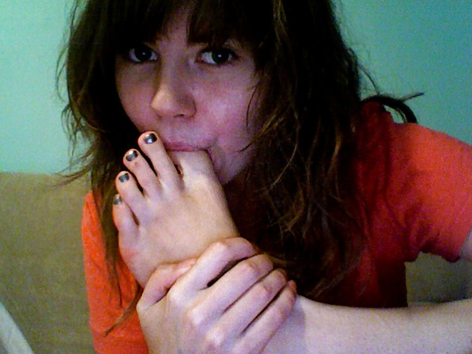 Female Feet (thats my weakness) #13816438