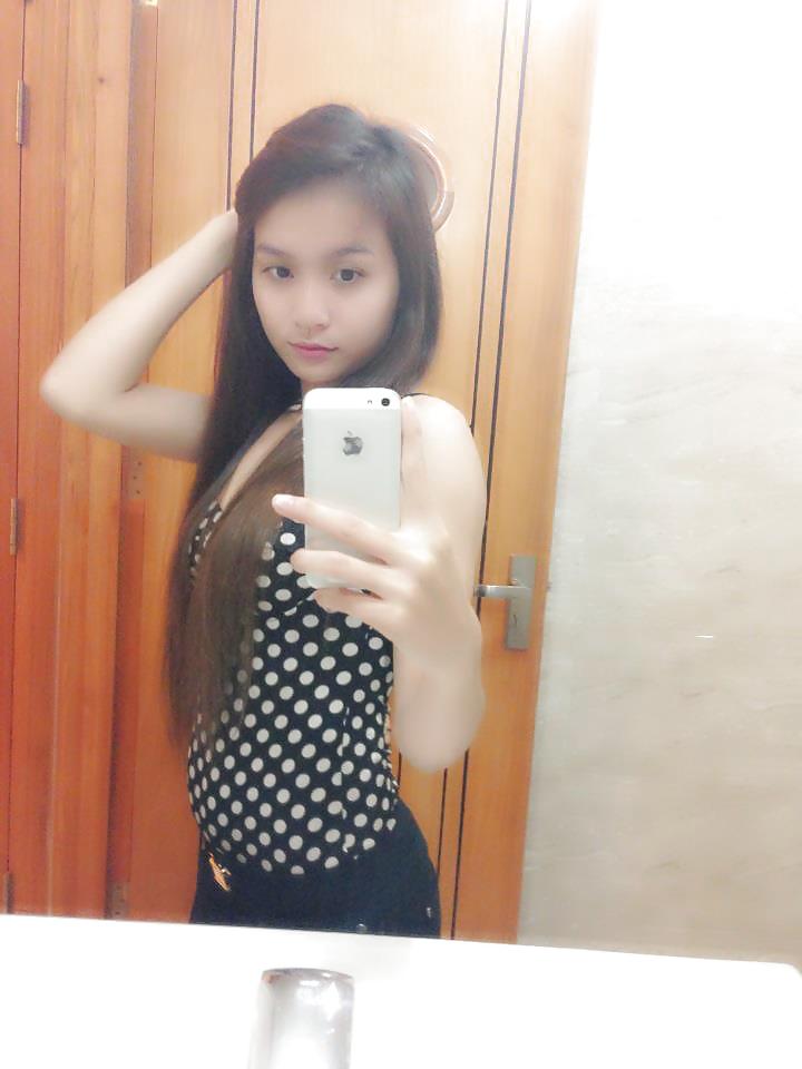 Ps-cristamoore
 #14384057