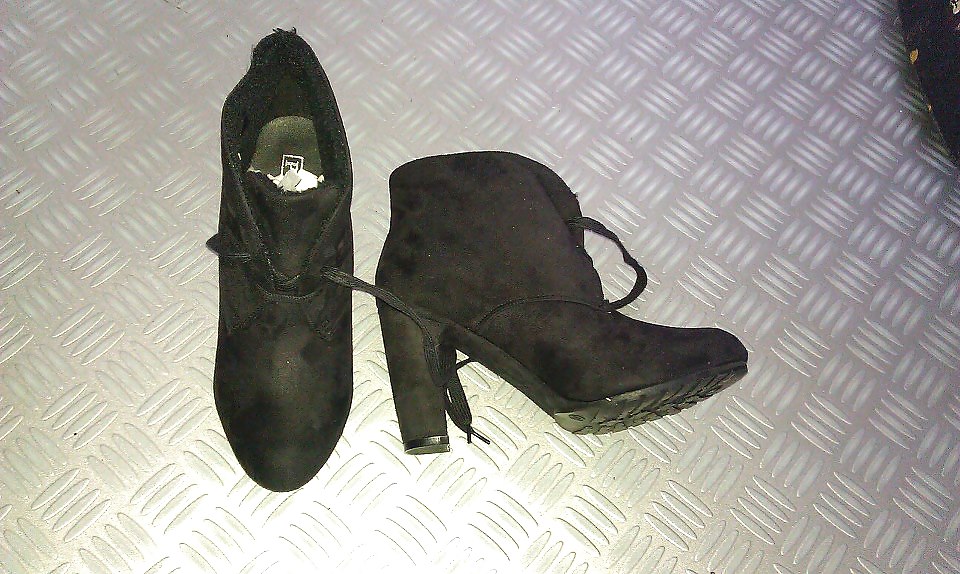 Tacones nuevos
 #20976489