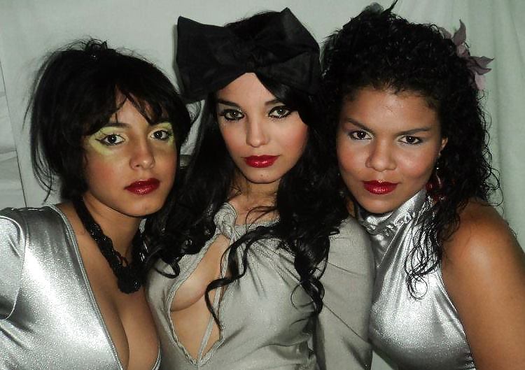 Mia hollydance sammia
 #13904698