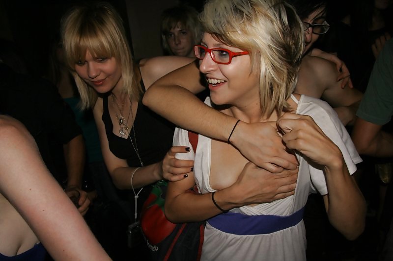 Hipster chicks #9393009