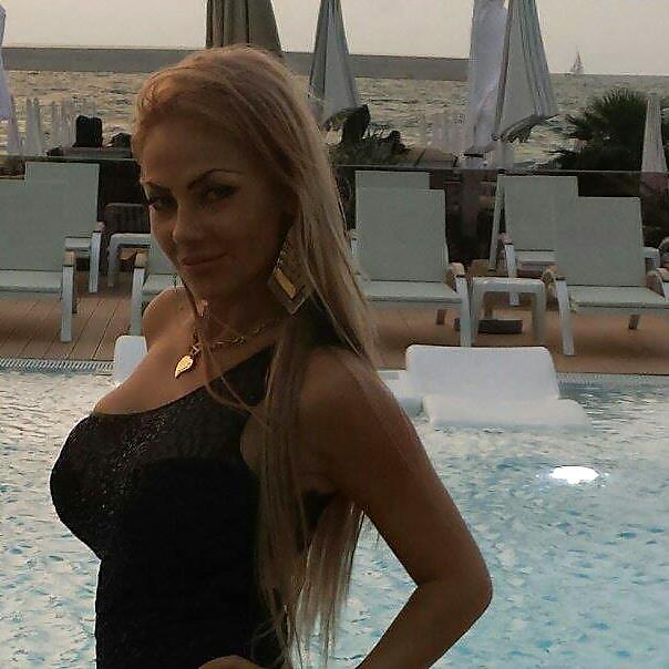 Rumanian Blonde with big Tits Part 2. Coment please  #19774571