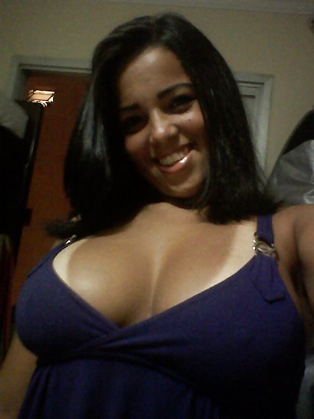 Bk Several Neckline Girl #3865455