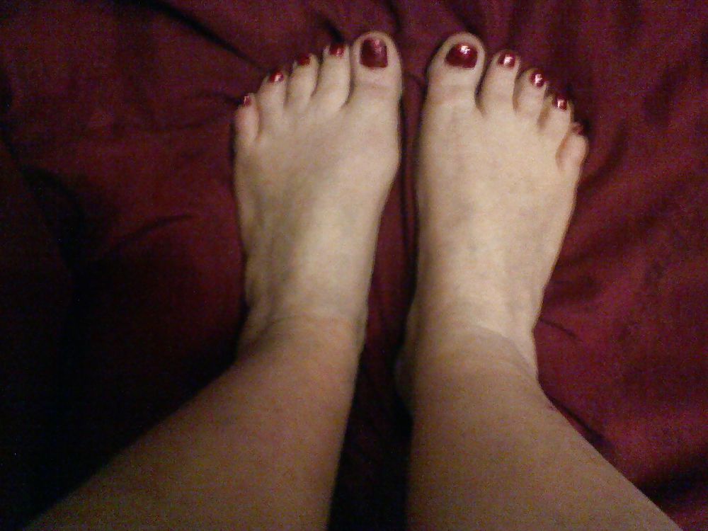 My dainty little feet for the foot lover in you! #9333959