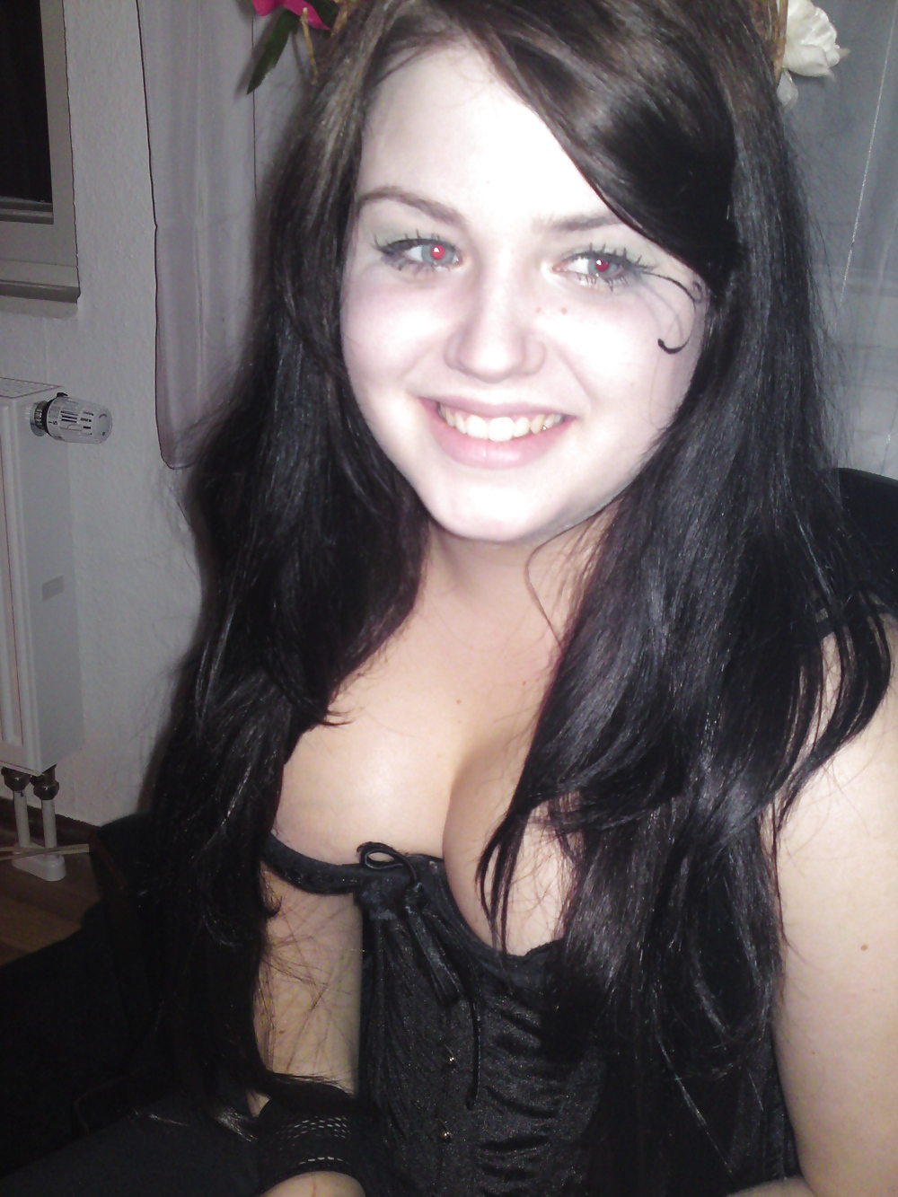 Mona in Selfshot #4683813