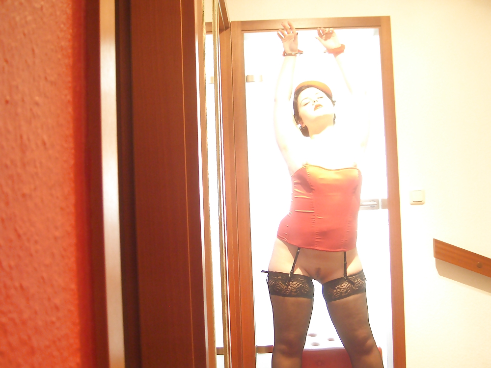 Mona in Selfshot #4683897