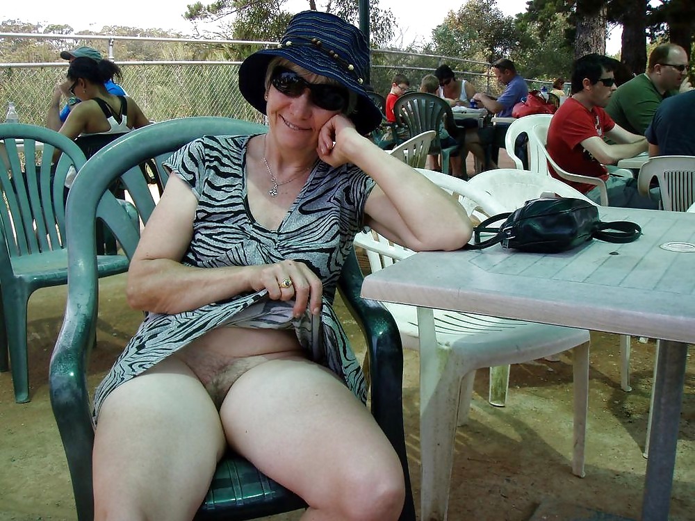 UPSKIRTS I #9664098