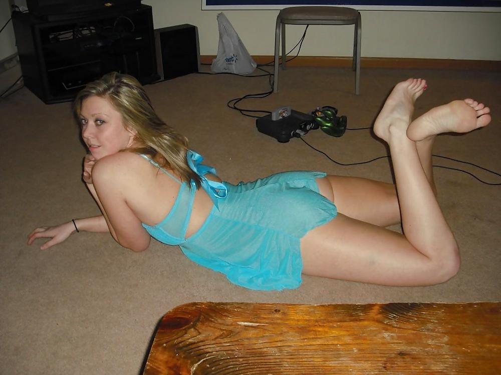 Naughty SEXY AMATEUR GIRLFRIEND IV