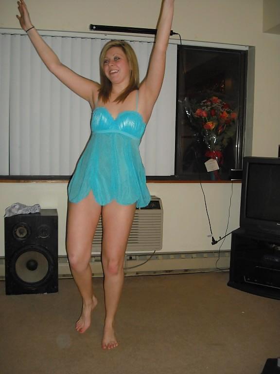 SEXY AMATEUR GIRLFRIEND IV #9850095