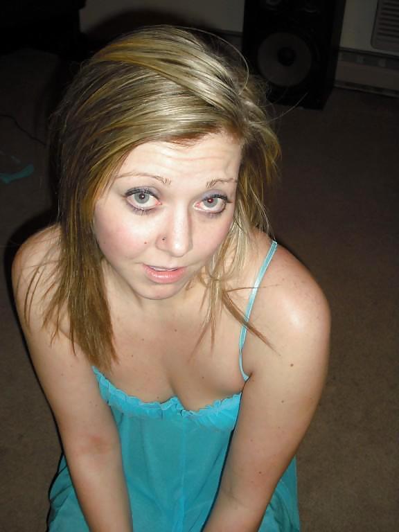 SEXY AMATEUR GIRLFRIEND IV #9850111