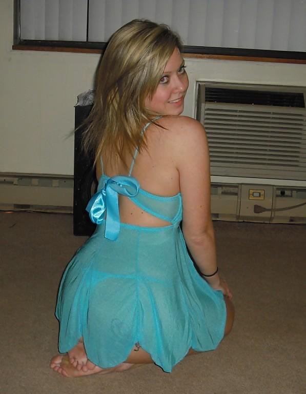 SEXY AMATEUR GIRLFRIEND IV #9850135