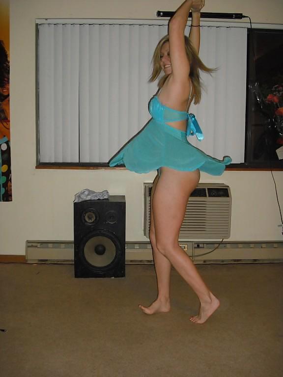 SEXY AMATEUR GIRLFRIEND IV #9850205