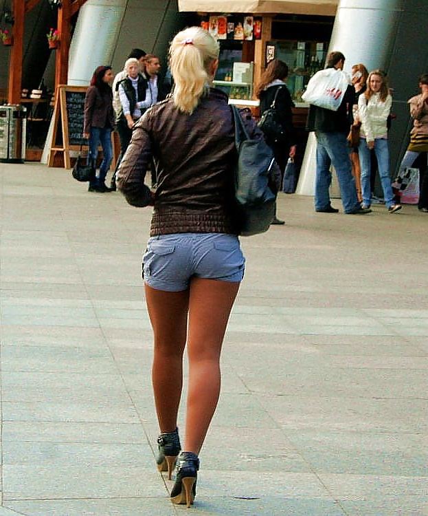 Mini Skirt Babes in Public (part 2) #9546350
