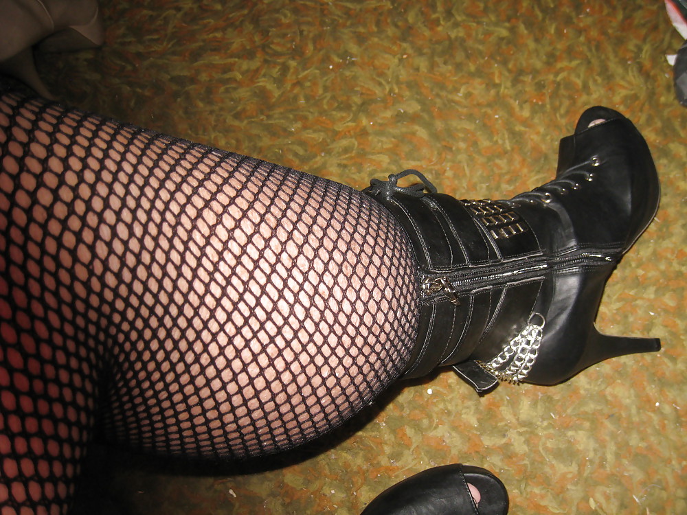 Anche il feticismo delle scarpe, amo i miei tacchi!
 #14995705