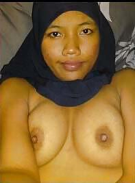 Andini from indonesia #18031375