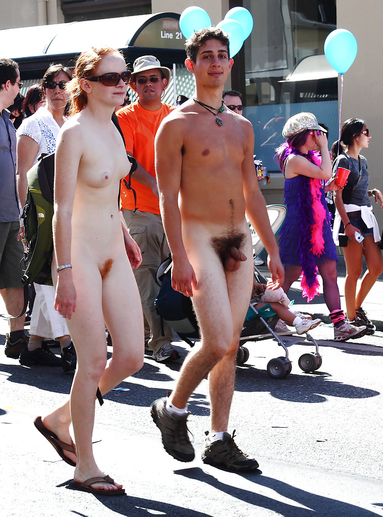 Protesta in bicicletta nuda
 #7238125