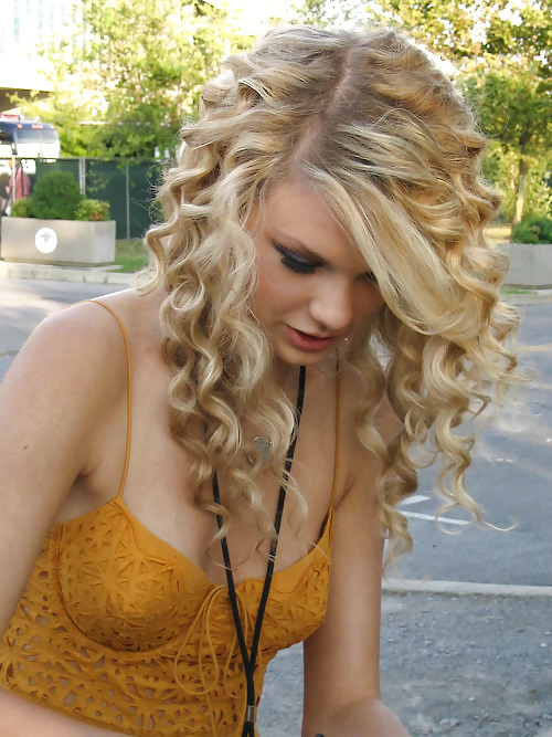 Taylor Swift #20519710