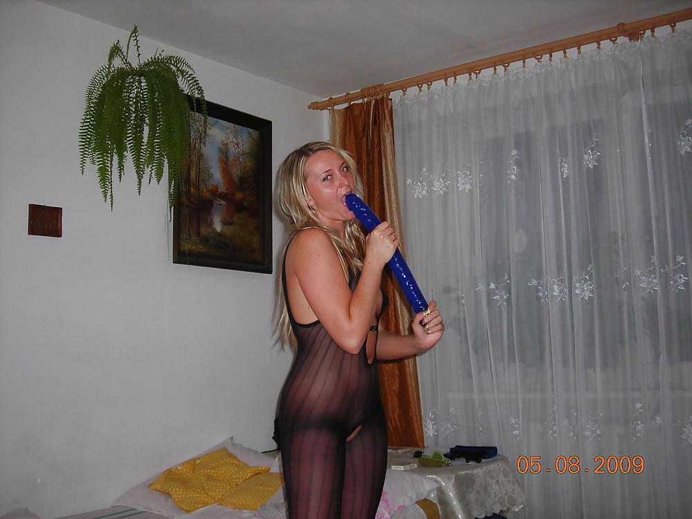 Elisa - milf, casalinga e puttana
 #5941636