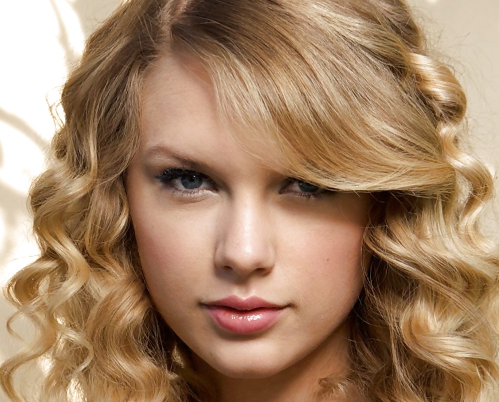 Taylor swift
 #6085846