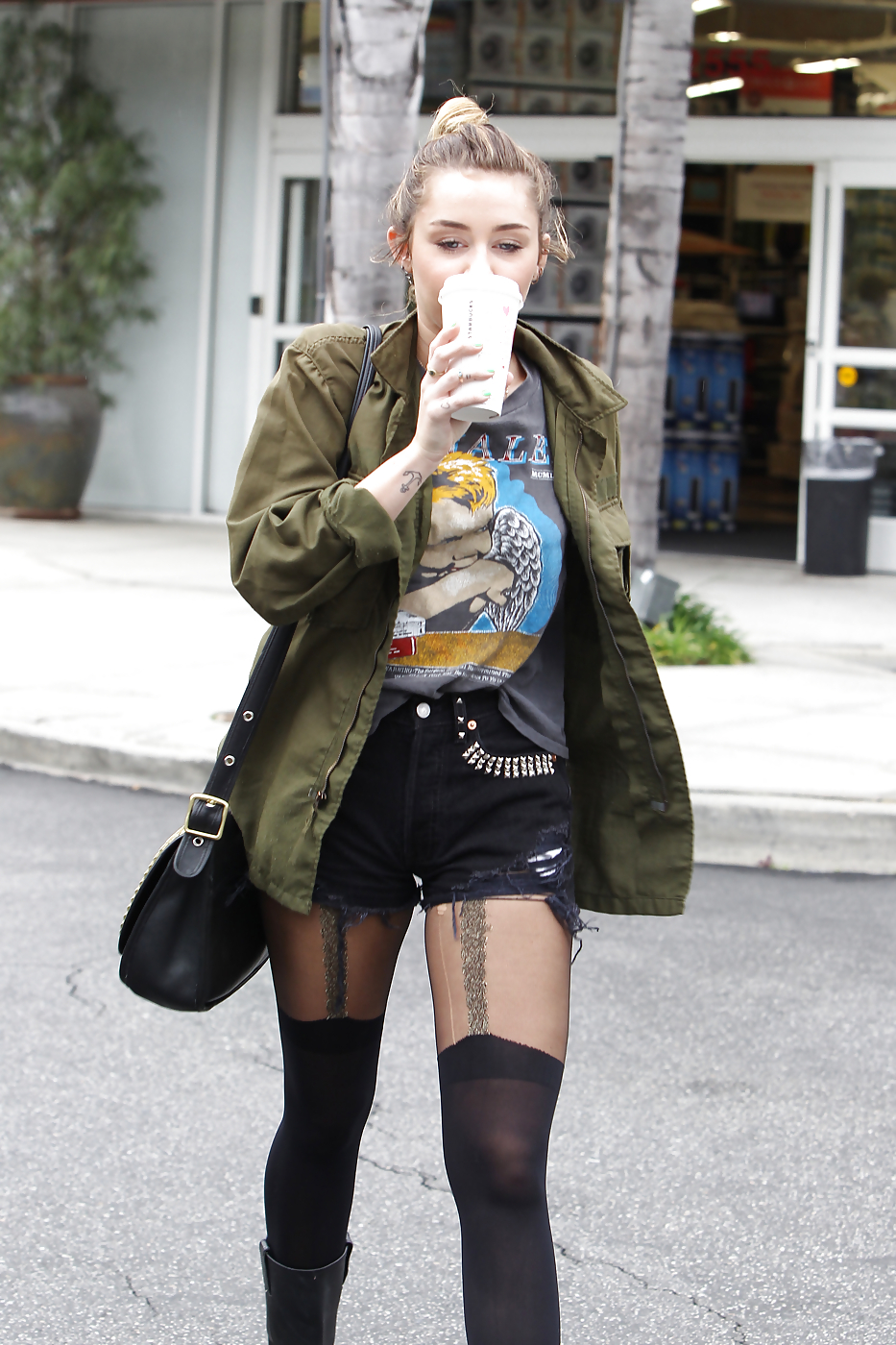 Miley Cyrus 7 #9912101