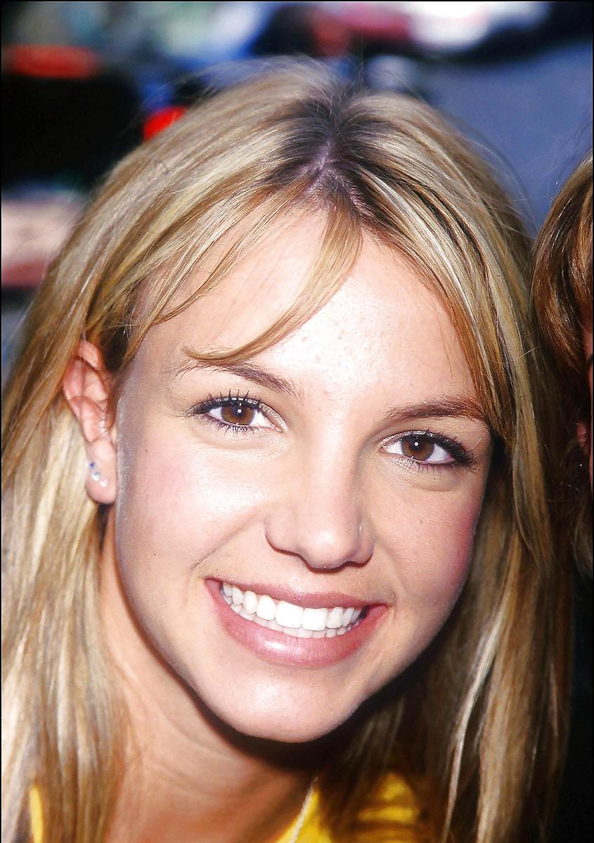 Britney Spears Nice Young & Sweet #21907002