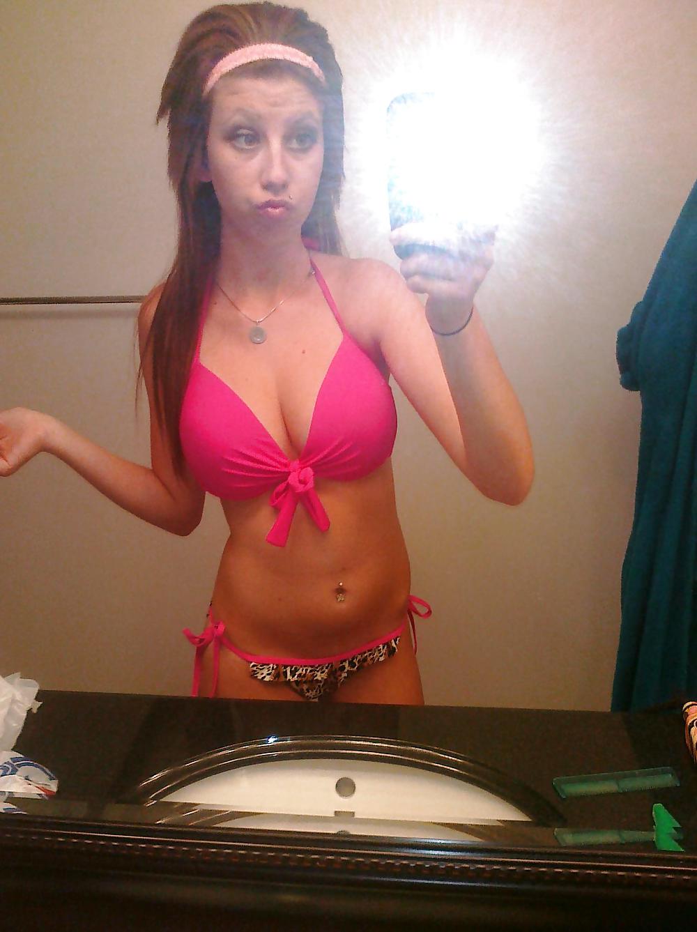 Adolescente
 #15783320