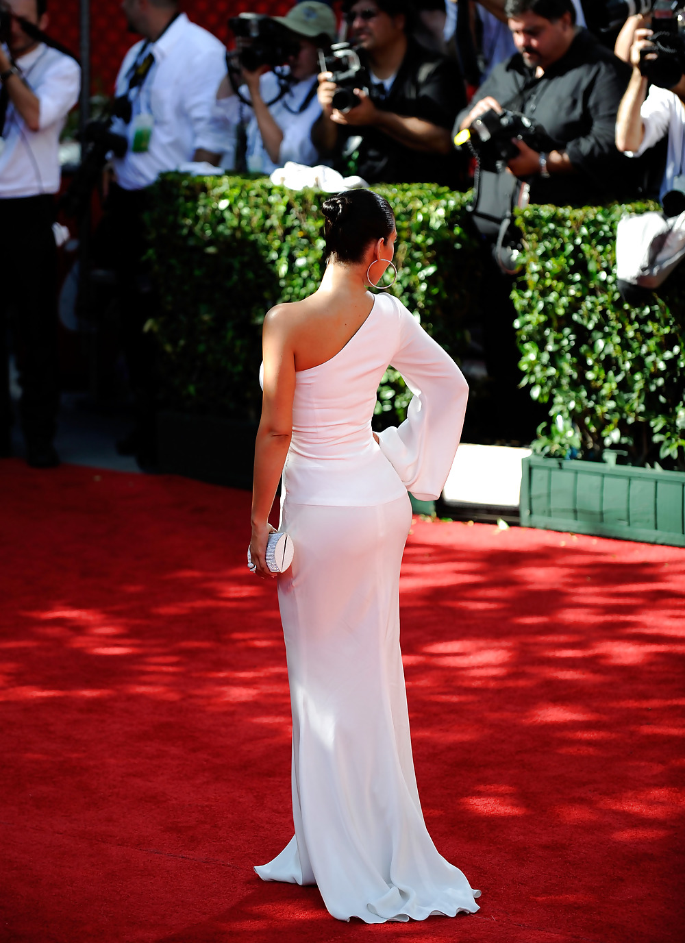 Kim kardashian 61st primetime emmy awards
 #2100329