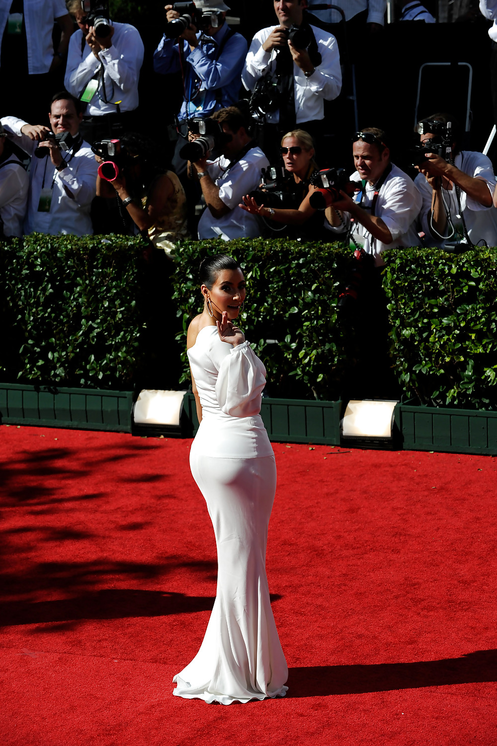 Kim kardashian 61st primetime emmy awards
 #2100366