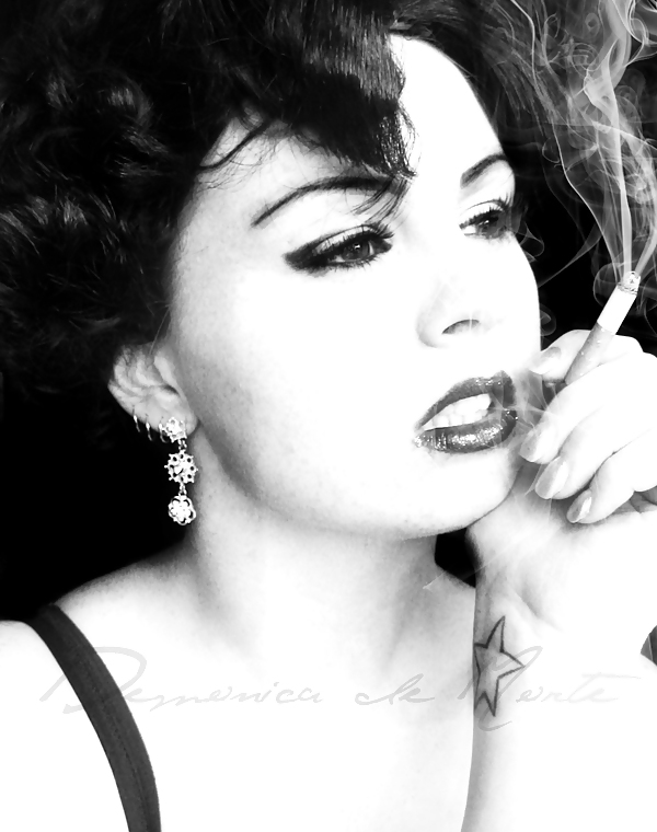 Beautiful Women Smoking B&W 009