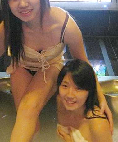 Mindy and Xue Ying are lonely and needs some dick #4672795