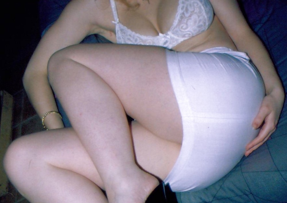 Gs - 白いタイトスカートの若い淫乱巨乳女 1
 #12004962