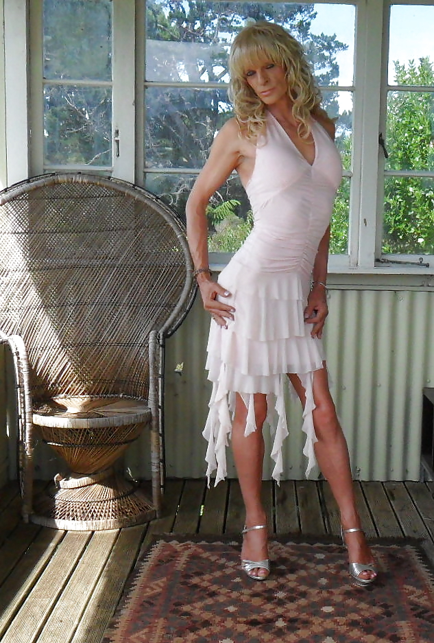 Pale pink ruffle dress #9680344