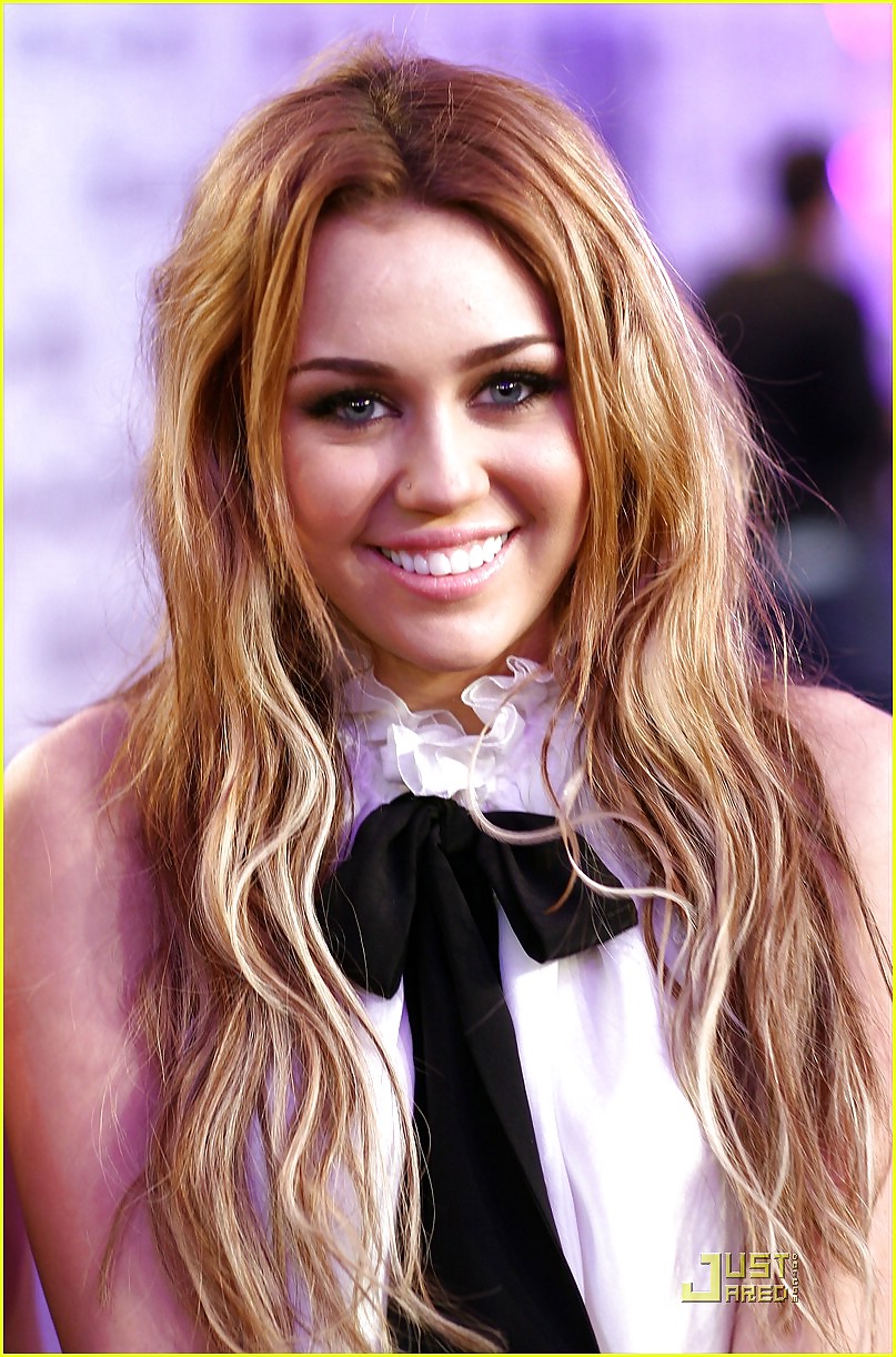 MILEY CYRUS #10020049