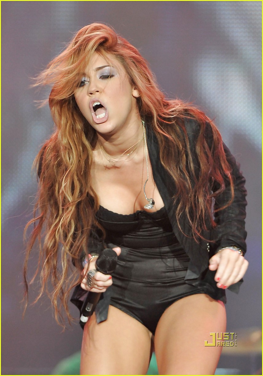 Miley cyrus
 #10020064