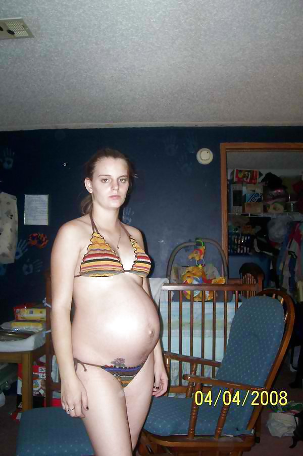 Some Images of  AMATEUR Pregnant Babe #19270932