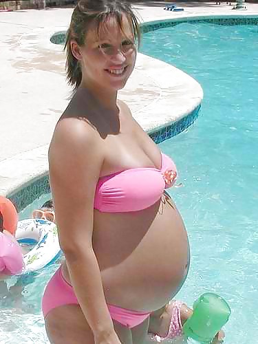 Some Images of  AMATEUR Pregnant Babe #19270988