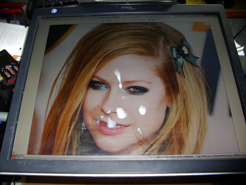 Avril Lavigne 2 #1173073
