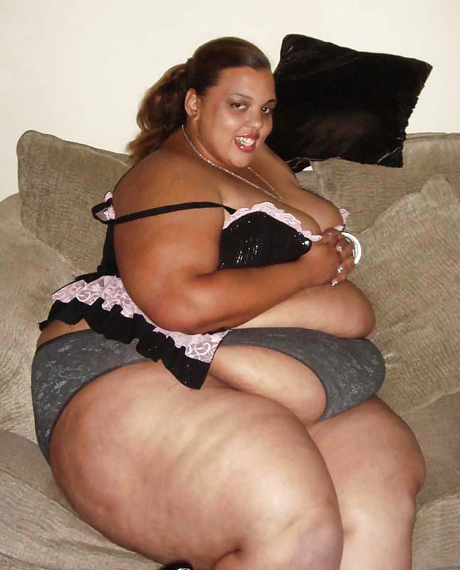 Golden Bombshell #2819968