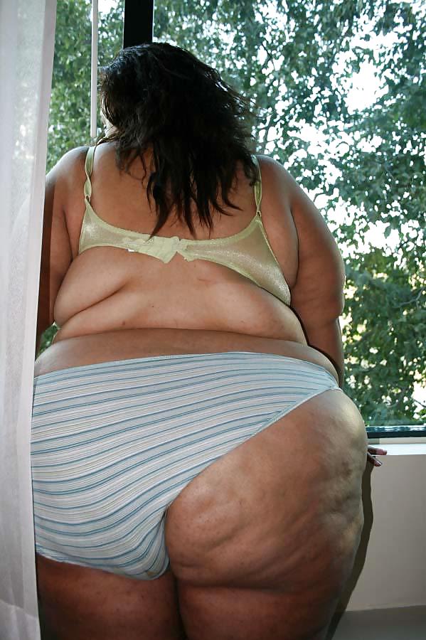 Golden Bombshell #2820045