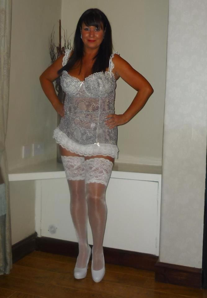 REAL COUGARS POSING DIRTY #20001152