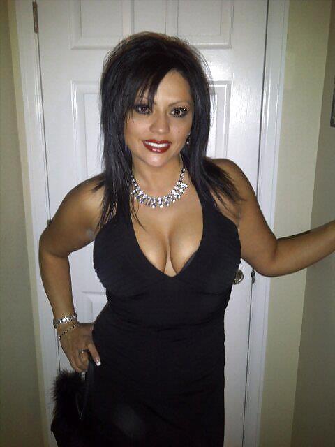 REAL COUGARS POSING DIRTY #20001216