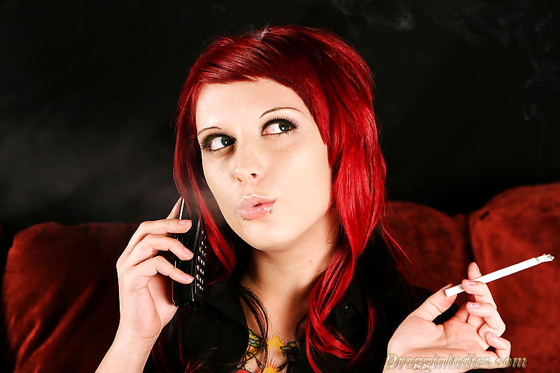 Jessie Lee - Smoking Fetish at Dragginladies #7578797