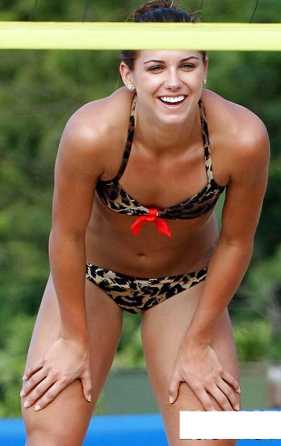 Alex Morgan sequence #9600661